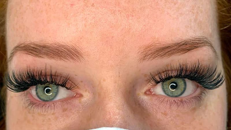 Hybrid Eyelash extensions in Melbourne by Diamond Eyelash Extensions